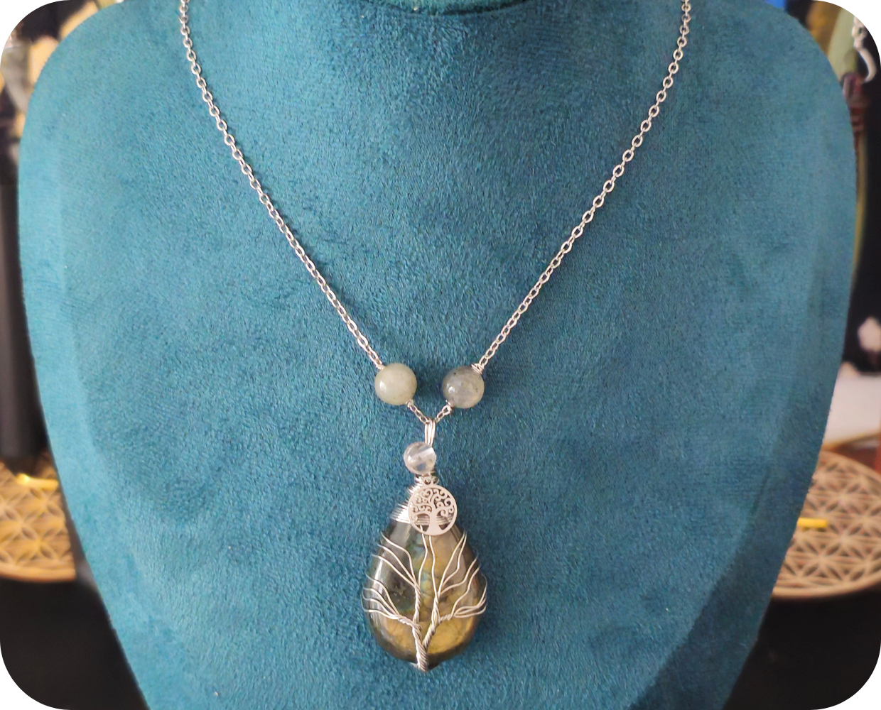 Collier Arbre Mystique