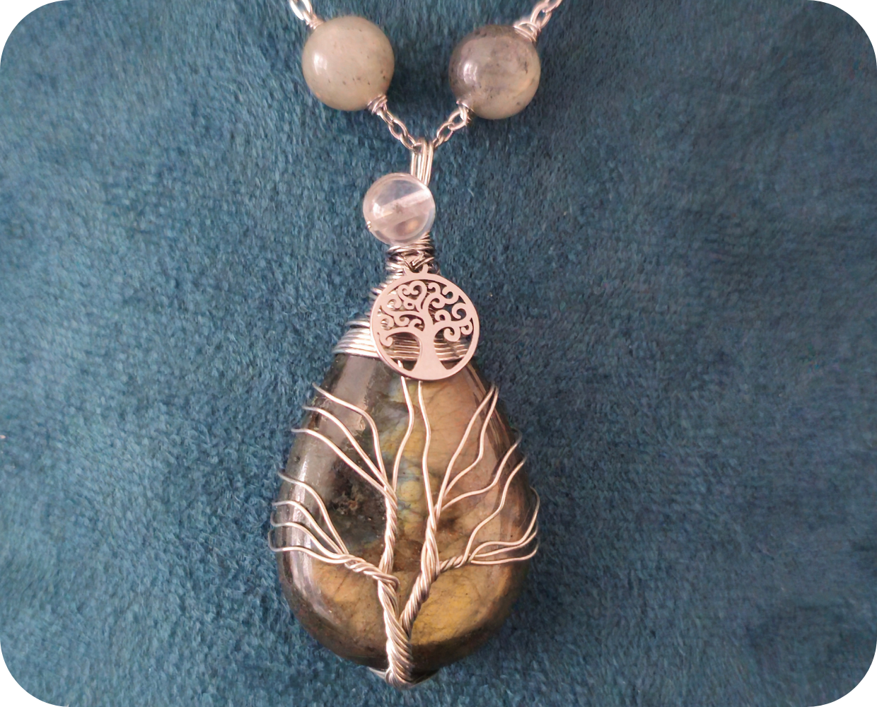 Collier Arbre Mystique